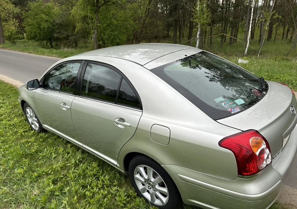 Toyota Avensis cena 19500 przebieg: 83282, rok produkcji 2007 z Mirsk małe 742